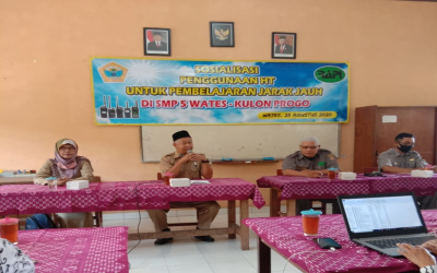 SMP N 5 Wates Pembelajaran Jarak Jauh menggunakan HT